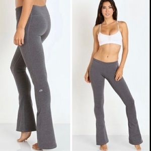 Alo yoga flared leggings yoga pants charcoal gray